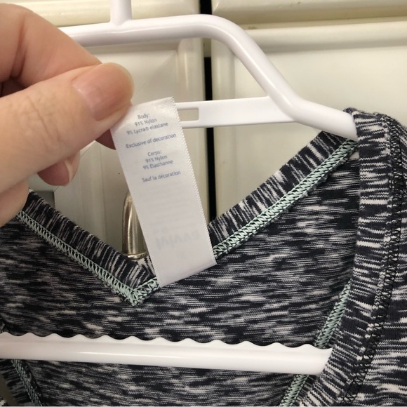 Super soft Ivivva by Lululemon girl’s tank top - Picture 11 of 11